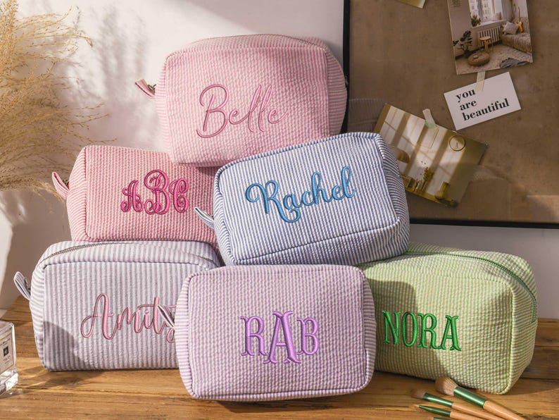 Personalized Seersucker Makeup Bag, Cosmetic Bag, Bridesmaid Gifts, Bridal Party Gifts, Makeup Organizer, Bridal Shower Gift BinCOArt